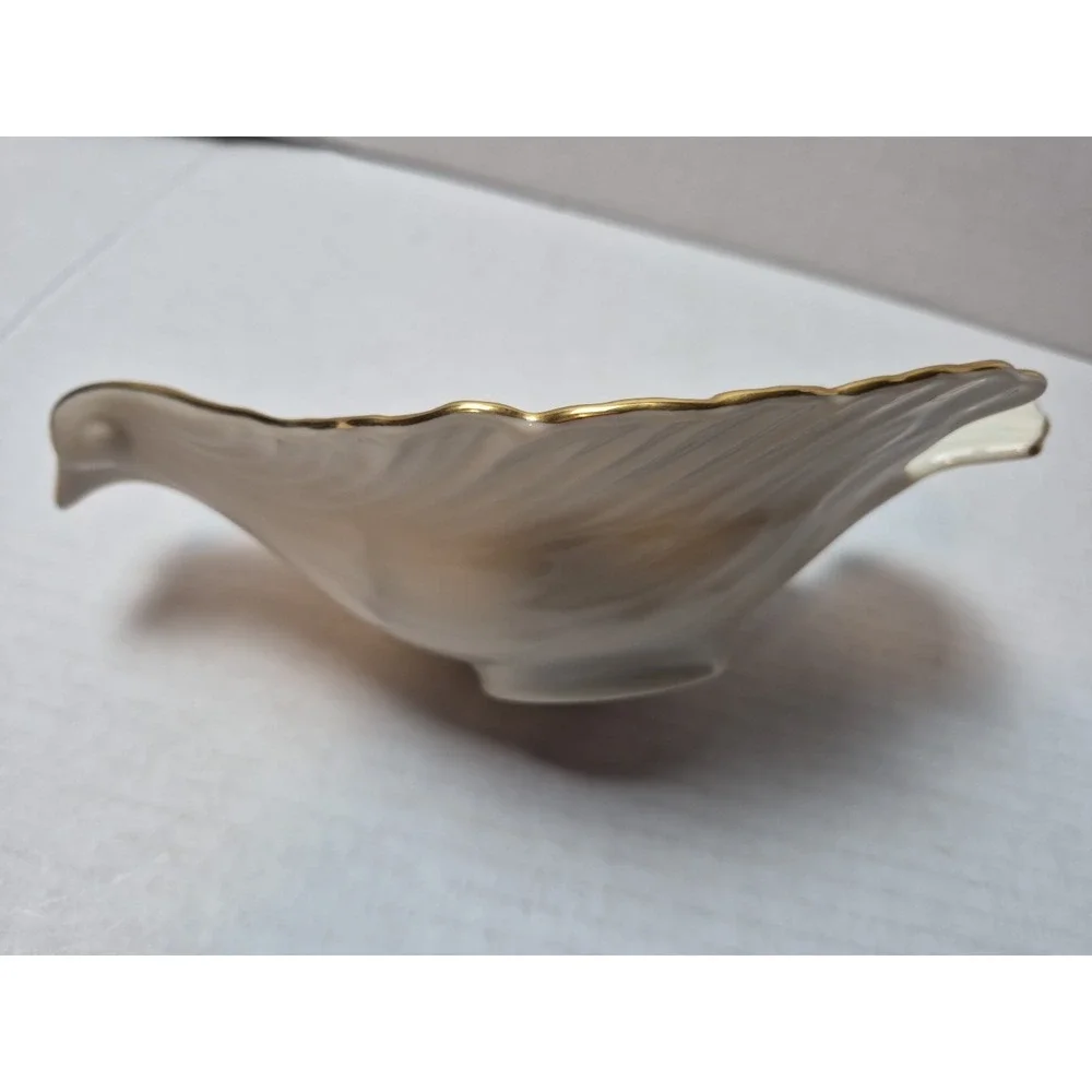 Lenox Ivory Bone China Dove Figural Bowl Gold Trim Made in USA Peace Bird‎ Candy